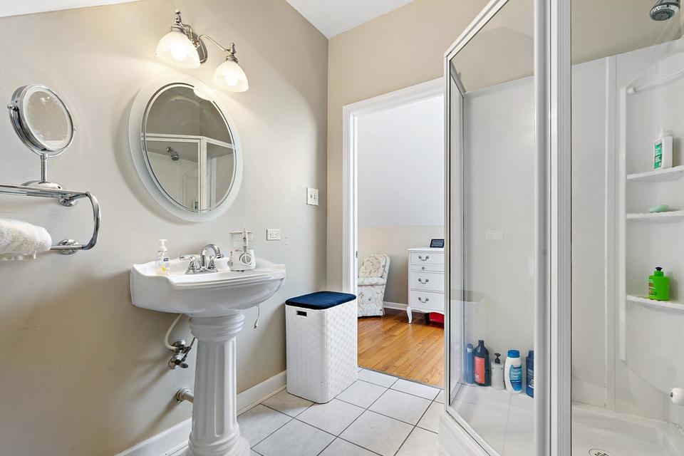  6539 28th Pl, Berwyn, IL 60402 photo 9