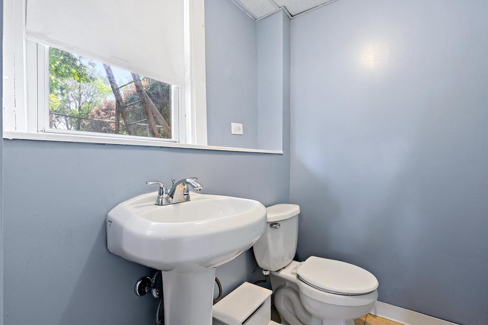  6539 28th Pl, Berwyn, IL 60402 photo 16