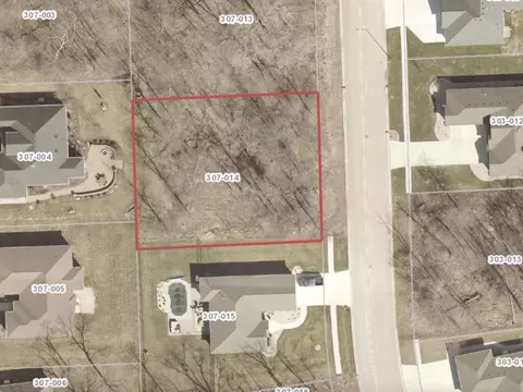 1054 Oakwood Dr, Morris, IL 60450