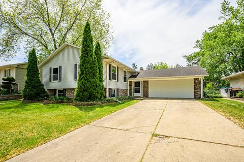 632 Hayward Ave, Streamwood, IL 60107