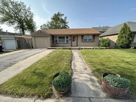 7322 W 113th Pl, Worth, IL 60482