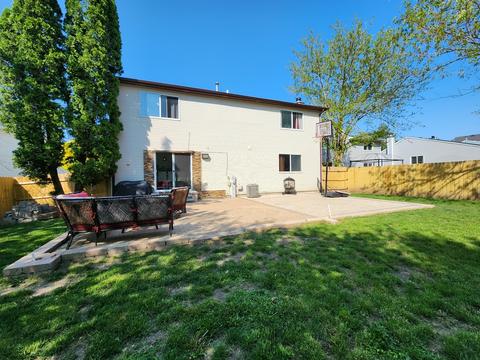 696 Dover Ct, Elgin, IL 60120 photo 27