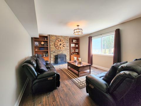 696 Dover Ct, Elgin, IL 60120 photo 11