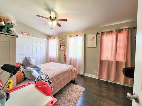 696 Dover Ct, Elgin, IL 60120 photo 18