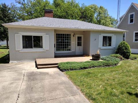 484 S Yates Ave, Kankakee, IL 60901 photo 2