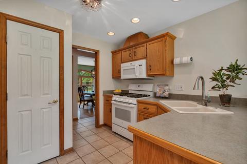 515 Boardman Cir, Bolingbrook, IL 60440 photo 9