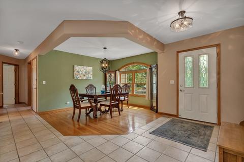 515 Boardman Cir, Bolingbrook, IL 60440 photo 4