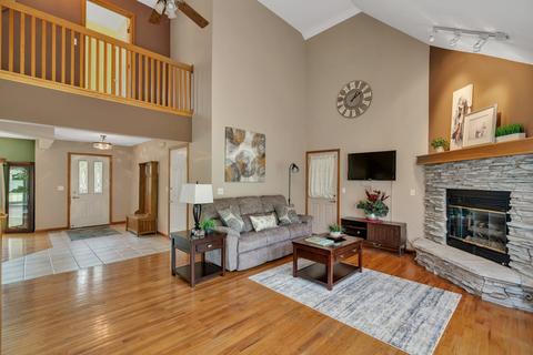 515 Boardman Cir, Bolingbrook, IL 60440 photo 14