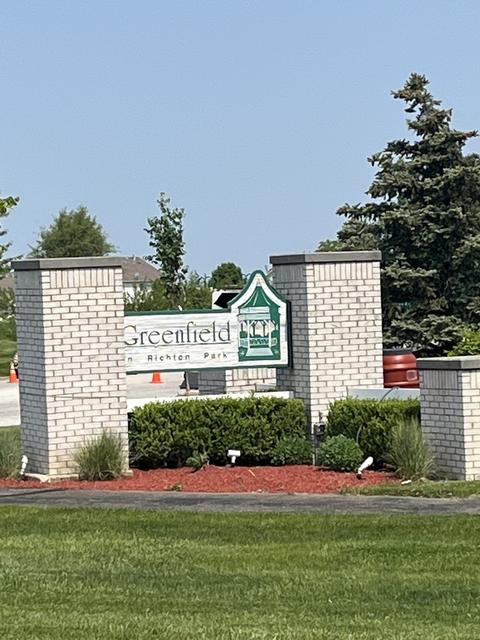 5250 Sawgrass Ave, Richton Park, IL 60471