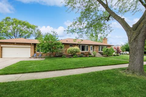 9556 S Avers Ave, Evergreen Park, IL 60805