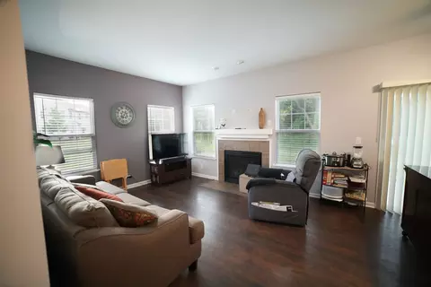 3955 Pratt St, Plano, IL 60545 photo 8