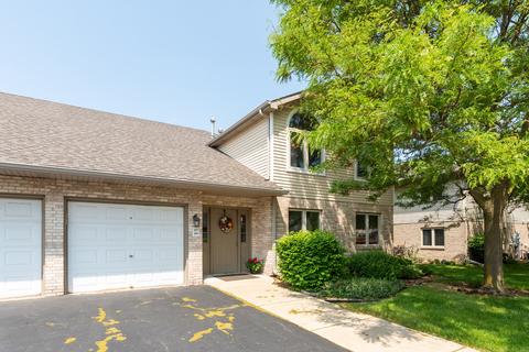 159 Saenz Ln #F, Joliet, IL 60436