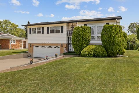 9363 Clancy Dr, Des Plaines, IL 60016 photo 24