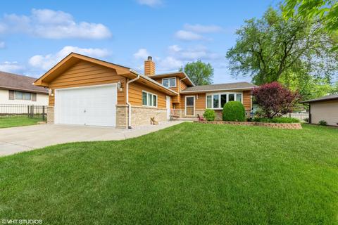 105 Keithland Ct, New Lenox, IL 60451