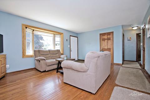 718 Christine Dr, Mchenry, IL 60051 photo 4