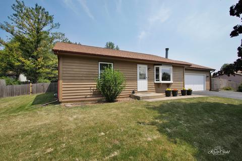 718 Christine Dr, Mchenry, IL 60051
