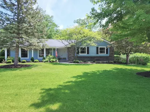 5730 Barrington Rd, Morris, IL 60450