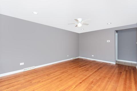 7713 Massasoit Ave, Burbank, IL 60459 photo 3