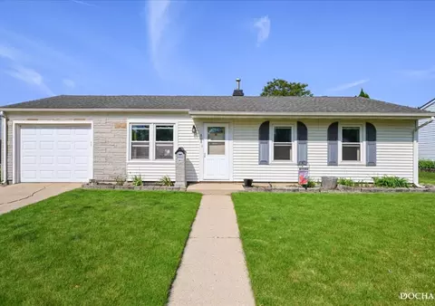 608 Hudson Ave, Romeoville, IL 60446