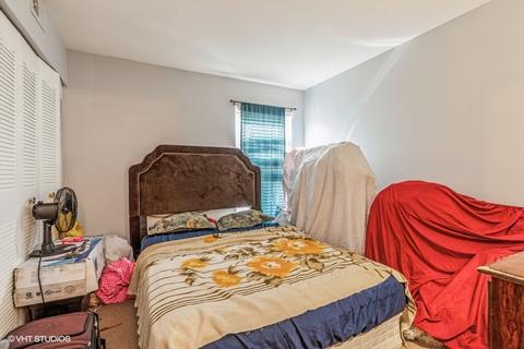 1870 Huntington Blvd #E, Hoffman Estates, IL 60169 photo 6