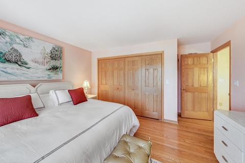 10161 Potter Rd, Des Plaines, IL 60016 photo 37