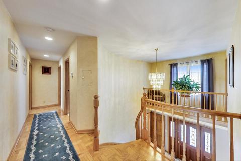10161 Potter Rd, Des Plaines, IL 60016 photo 24