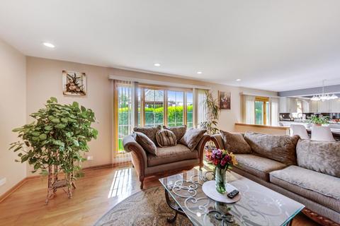 10161 Potter Rd, Des Plaines, IL 60016 photo 20