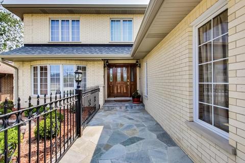 10161 Potter Rd, Des Plaines, IL 60016 photo 4