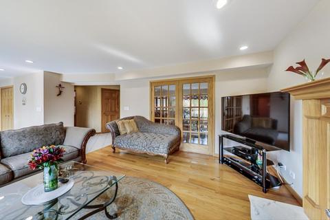 10161 Potter Rd, Des Plaines, IL 60016 photo 21