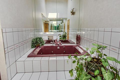 10161 Potter Rd, Des Plaines, IL 60016 photo 29