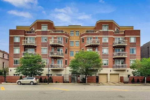 4950 N Western Ave #2J, Chicago, IL 60625