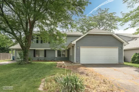 1312 Andover Dr, Aurora, IL 60504