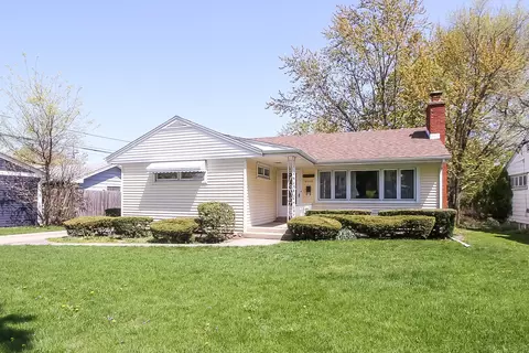 2023 Cedar St, Des Plaines, IL 60018