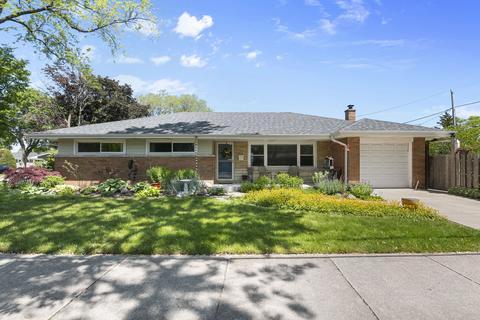 3920 Cleveland St, Skokie, IL 60076