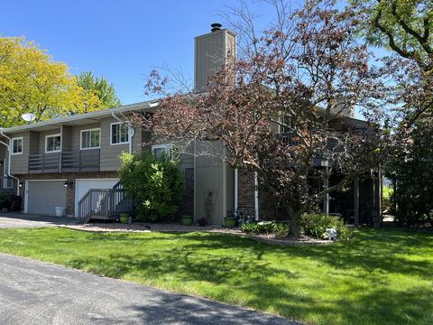 645 Johnson Ave, Frankfort, IL 60423
