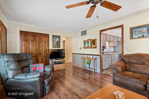 3607 Wren Ln, Rolling Meadows, IL 60008 photo 4