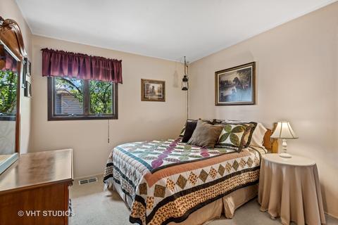 3607 Wren Ln, Rolling Meadows, IL 60008 photo 13