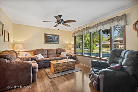 3607 Wren Ln, Rolling Meadows, IL 60008 photo 3