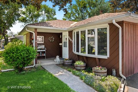 3607 Wren Ln, Rolling Meadows, IL 60008 photo 2