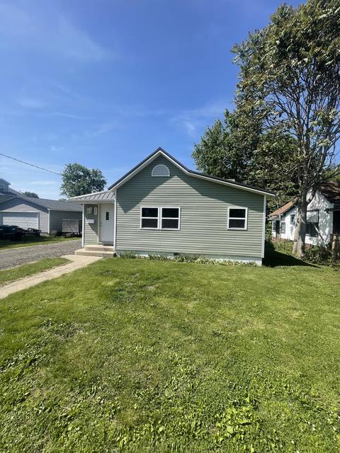 425 Kentucky Ave, Westville, IL 61883