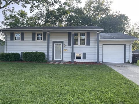 1805 Eater Dr, Rantoul, IL 61866