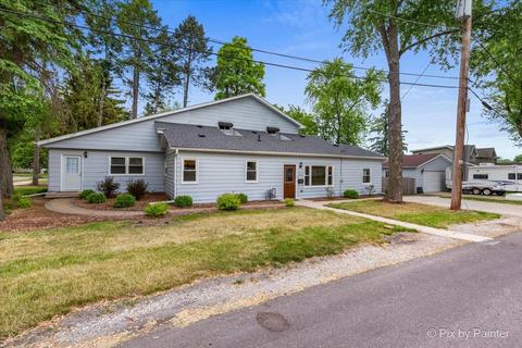 305 Lathem St, Batavia, IL 60510