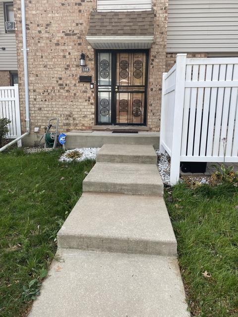 844 White Oak Ln, University Park, IL 60484