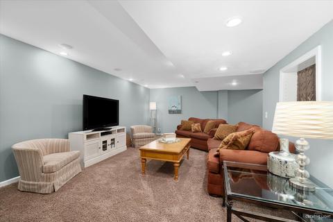 1796 Schillerstrom Ct, Wheaton, IL 60189 photo 27