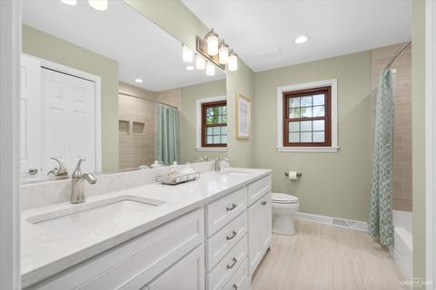 1796 Schillerstrom Ct, Wheaton, IL 60189 photo 21