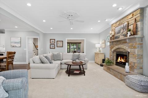 1796 Schillerstrom Ct, Wheaton, IL 60189 photo 9