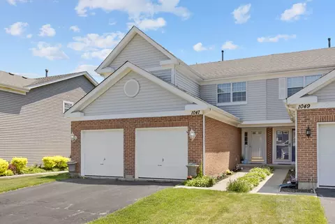 1047 Dartmouth Dr, Bartlett, IL 60103