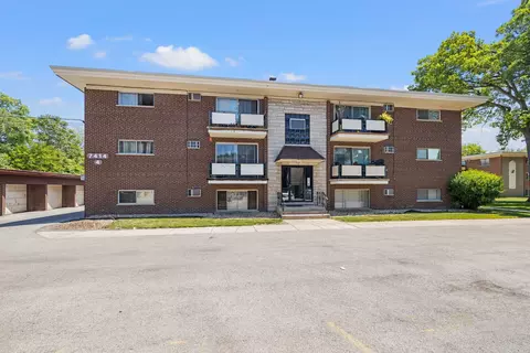 7414 W 111th St #404, Worth, IL 60482