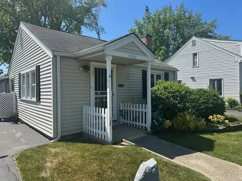 4030 Lincoln St, Westmont, IL 60559