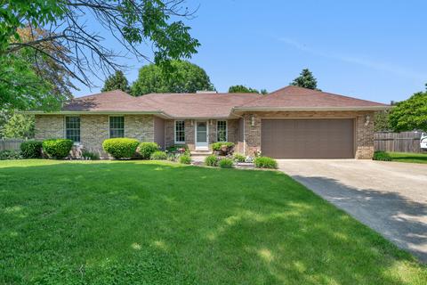 101 San Carlos Rd, Minooka, IL 60447